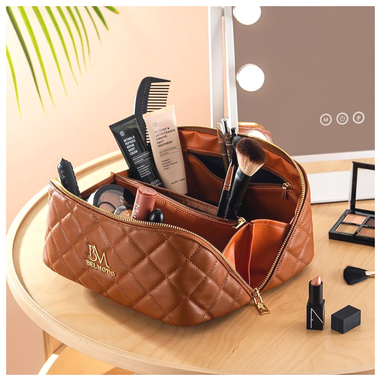 کیف آرایشی شیک و مدرن: راهنمای انتخاب و استفاده