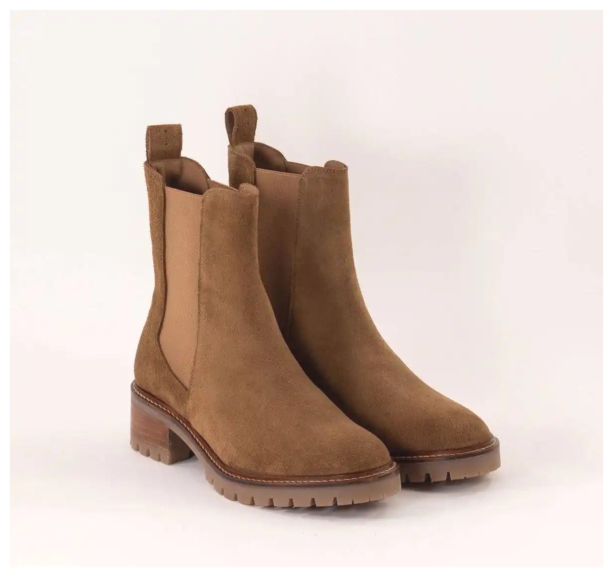 بوتهای مچدار شیک برای پاییز: انتخابی مناسب برای استایل شما