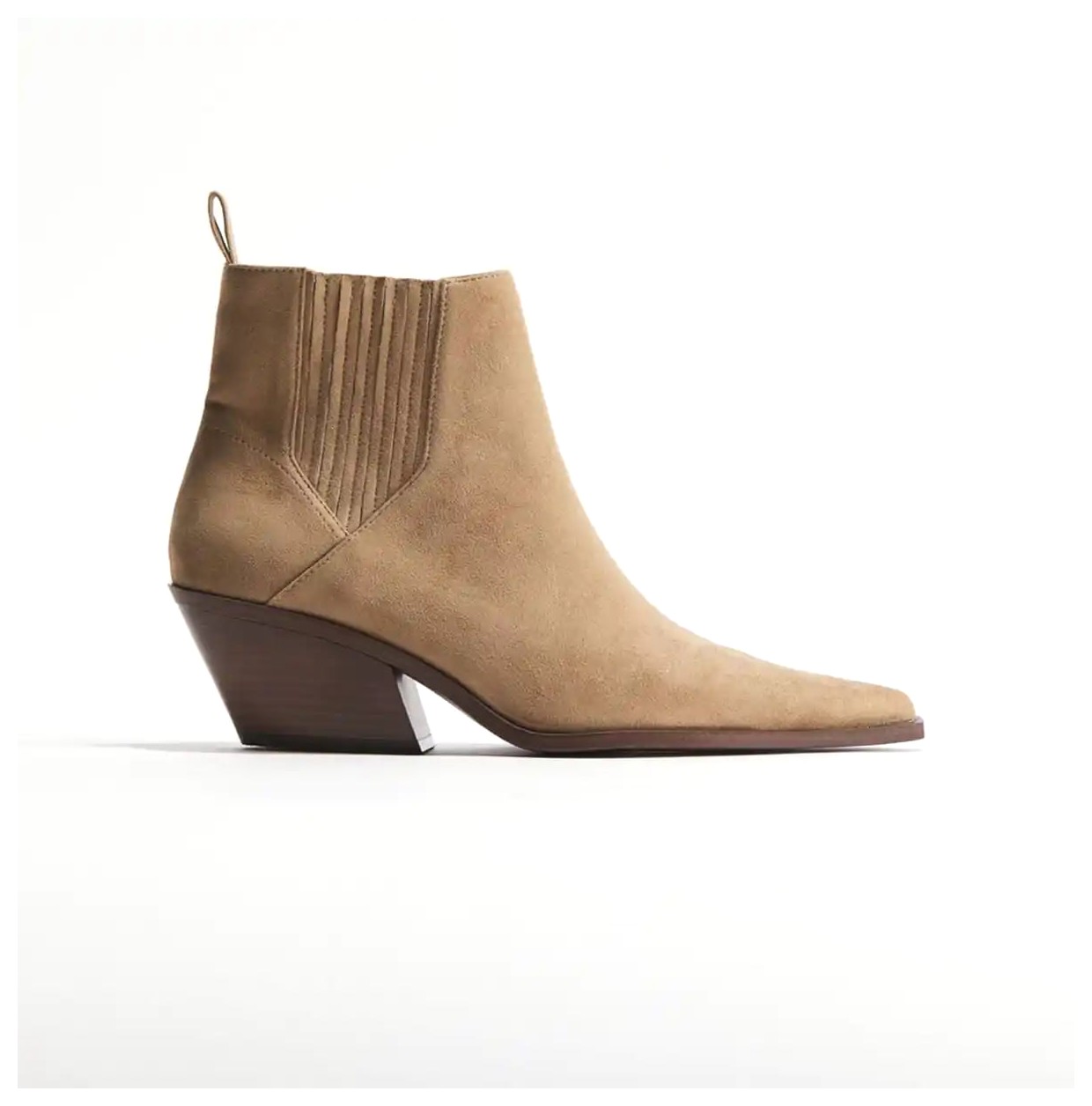 بوتهای مچدار شیک برای پاییز: انتخابی مناسب برای استایل شما