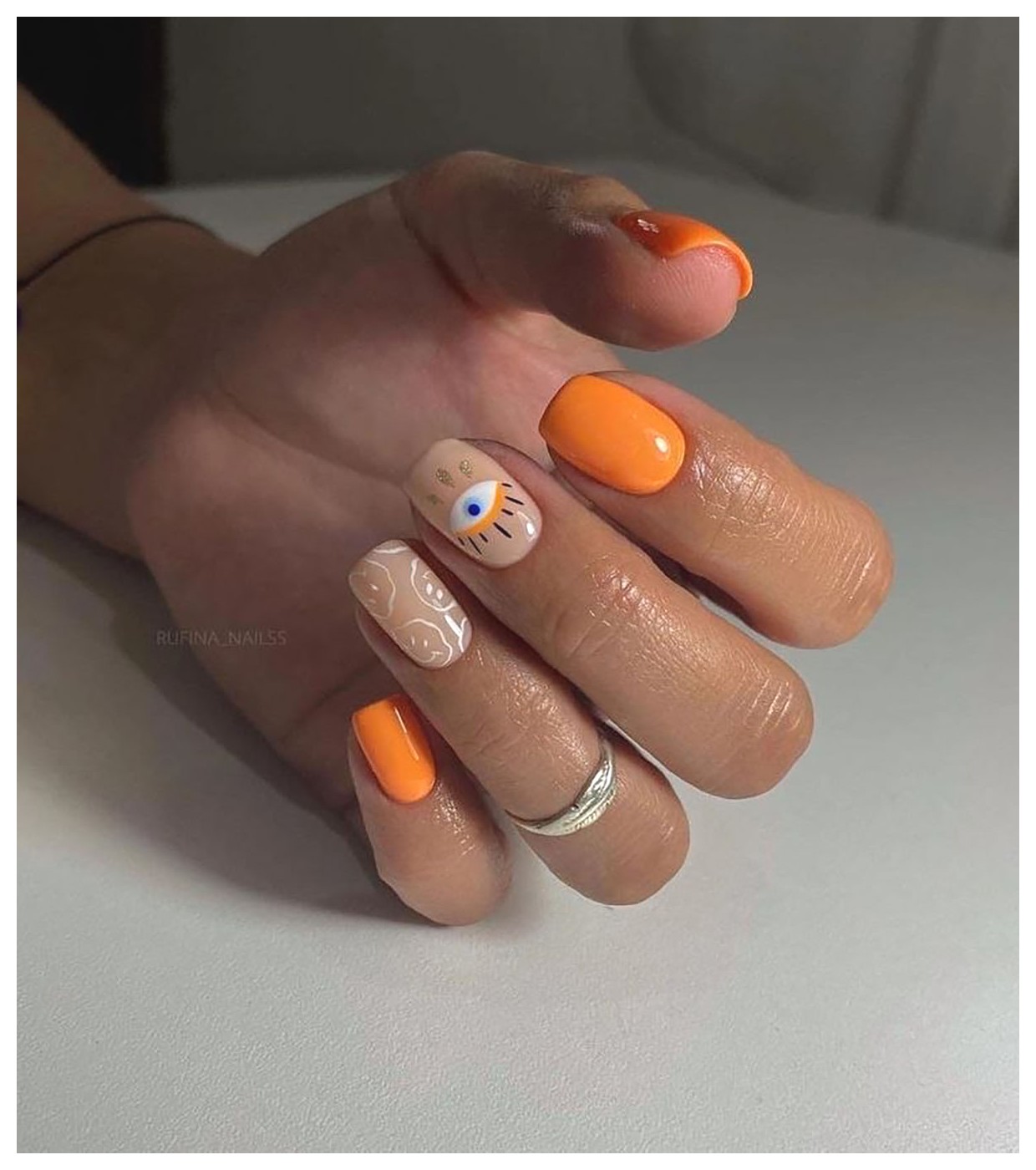 مدل‌های جذاب طراحی ناخن برای خانم‌ها