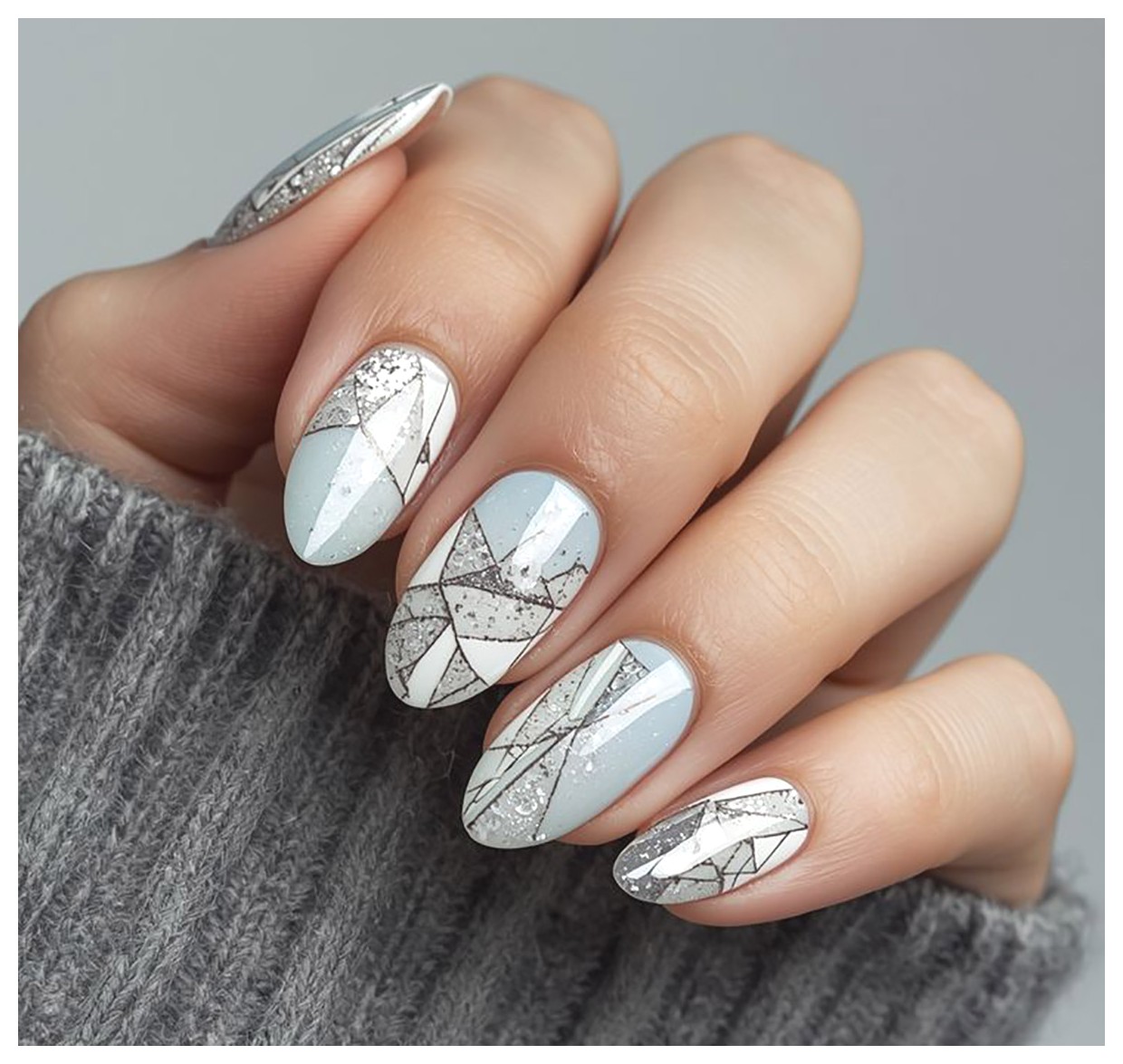 زیباترین طراحیهای ناخن برای سال 2024