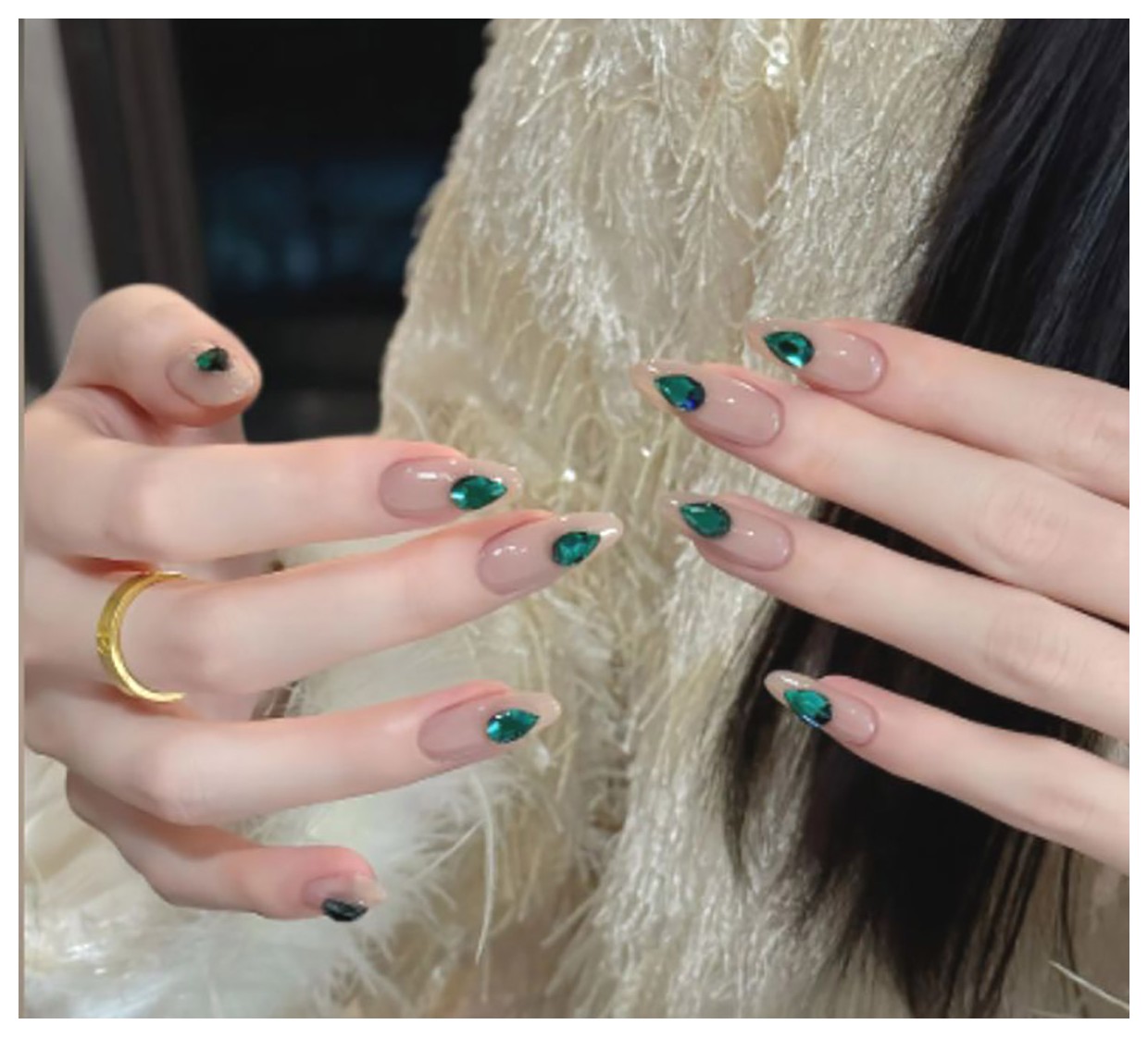 طراحی ناخنهای مد روز سال: ایدههایی برای زیبایی دستان شما