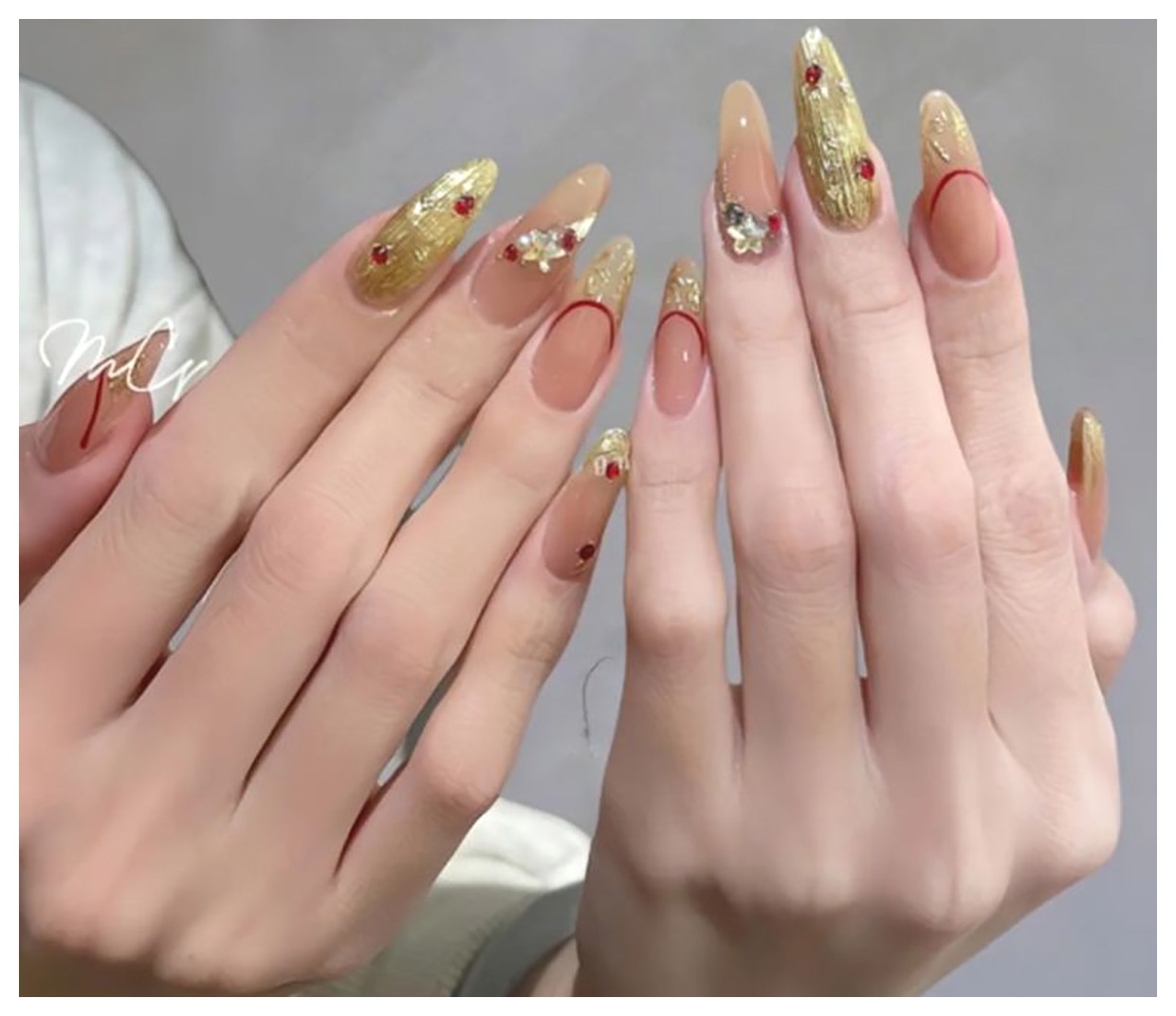 طراحی ناخنهای مد روز سال: ایدههایی برای زیبایی دستان شما
