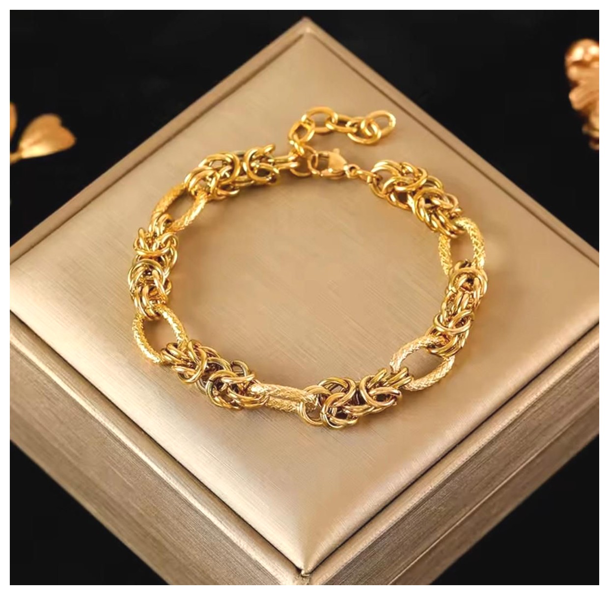 دستبند زنجیری مدرن: انتخابی شیک و جذاب برای هر سلیقه