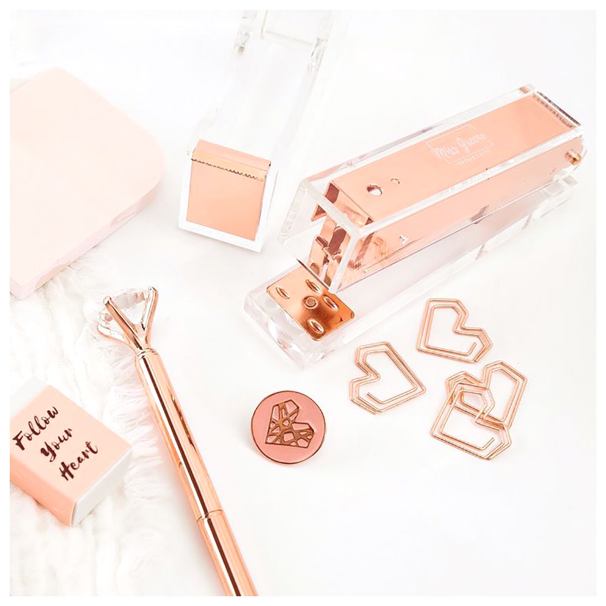 طراحیهای مدرن و جذاب قلم: ایدههایی برای انتخاب بهترین قلمها