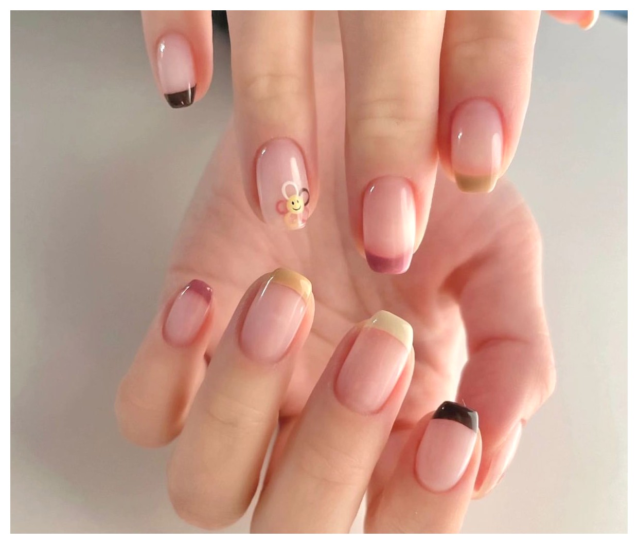 طراحی ناخنهای مدرن: ایدههایی خلاقانه برای زیبایی دستان شما