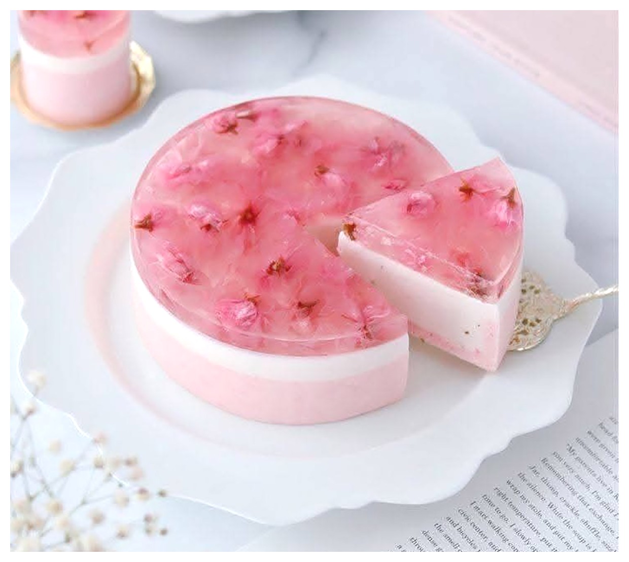 آشنایی با انواع تزیین ژله: ایدههای خلاقانه و زیبا