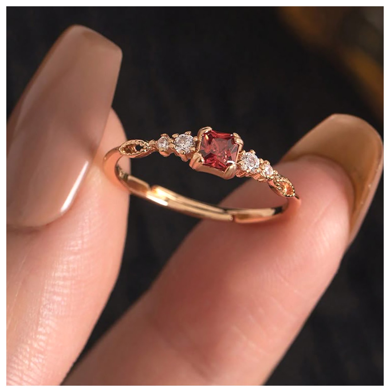 انواع انگشترهای زنانه: راهنمایی برای انتخاب بهترین مدل