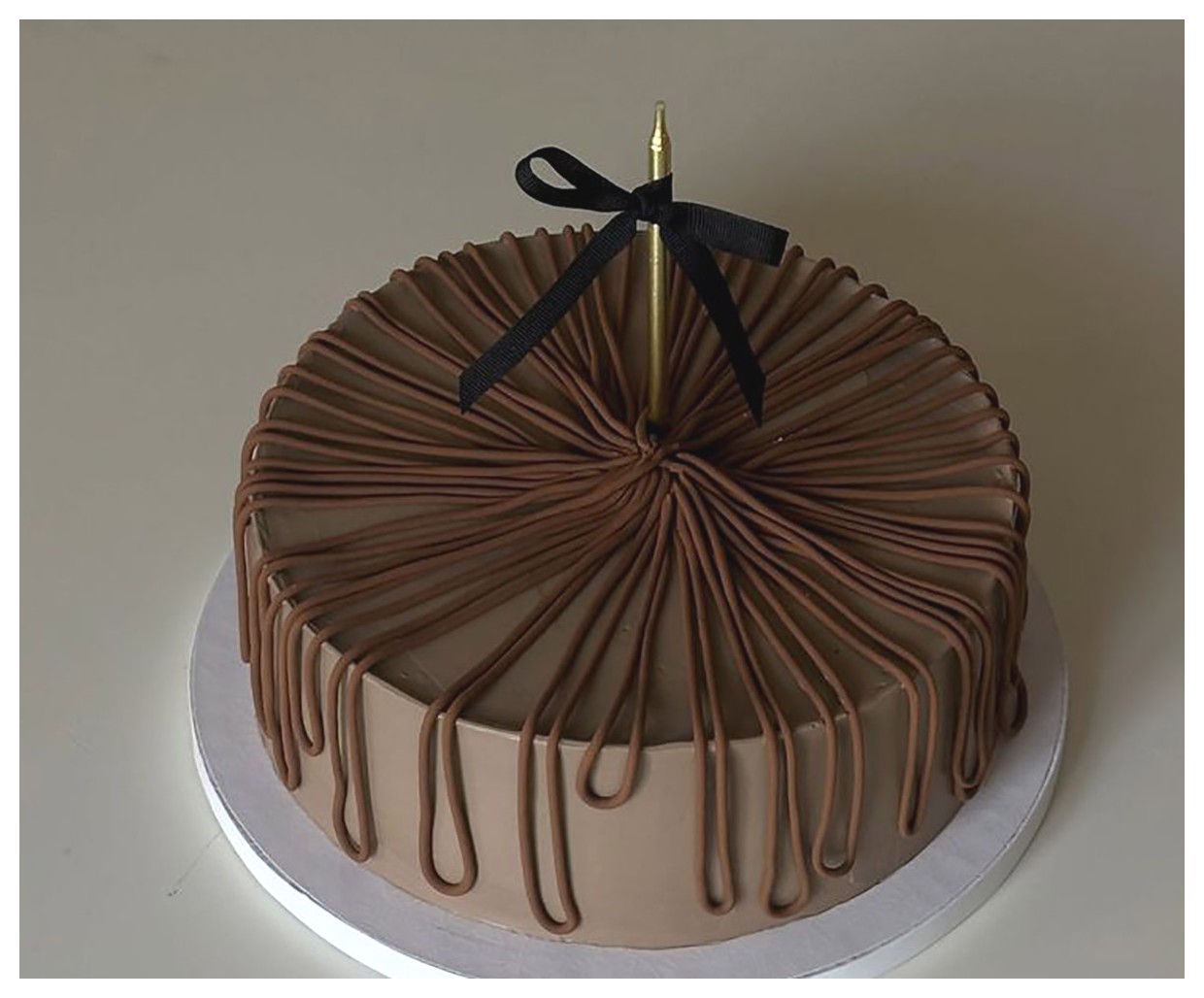 کیک تولد منحصر به فرد و خوشمزه: ایدههایی برای جشن شما