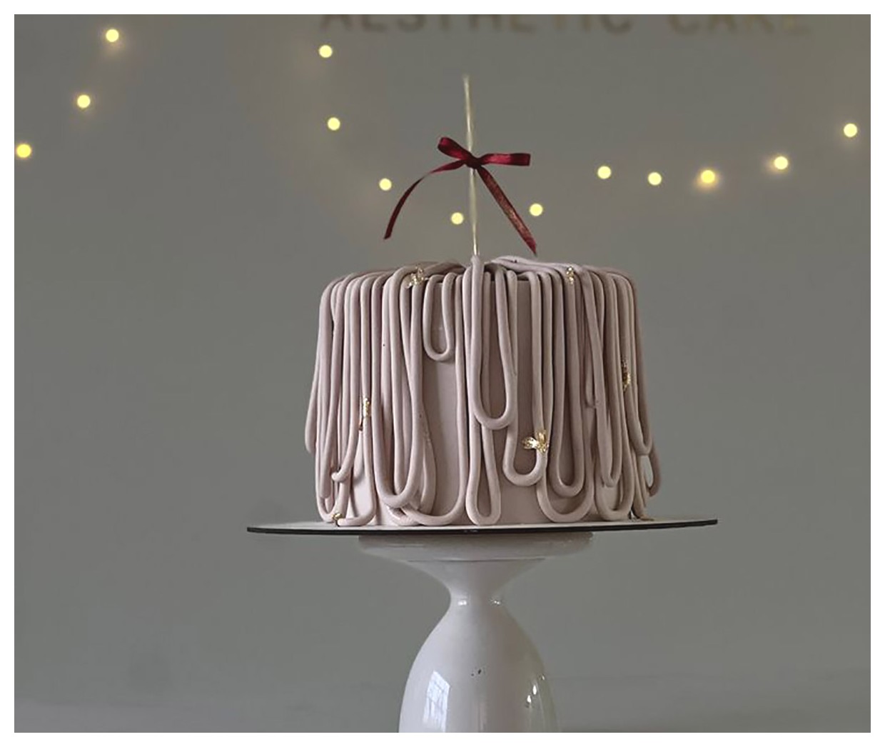 کیک تولد منحصر به فرد و خوشمزه: ایدههایی برای جشن شما