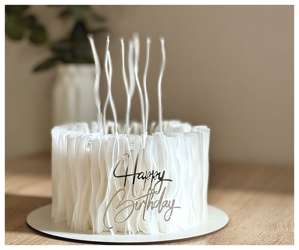 کیک تولد منحصر به فرد و خوشمزه: ایدههایی برای جشن شما