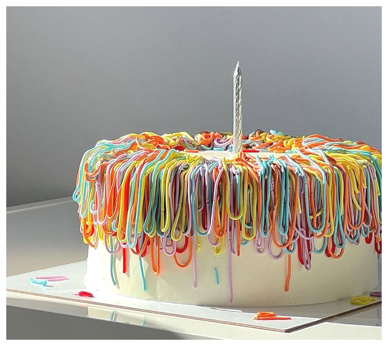 کیک تولد منحصر به فرد و خوشمزه: ایدههایی برای جشن شما