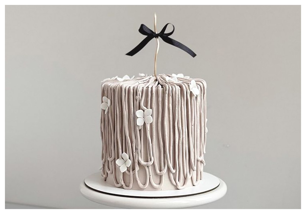 کیک تولد منحصر به فرد و خوشمزه: ایدههایی برای جشن شما