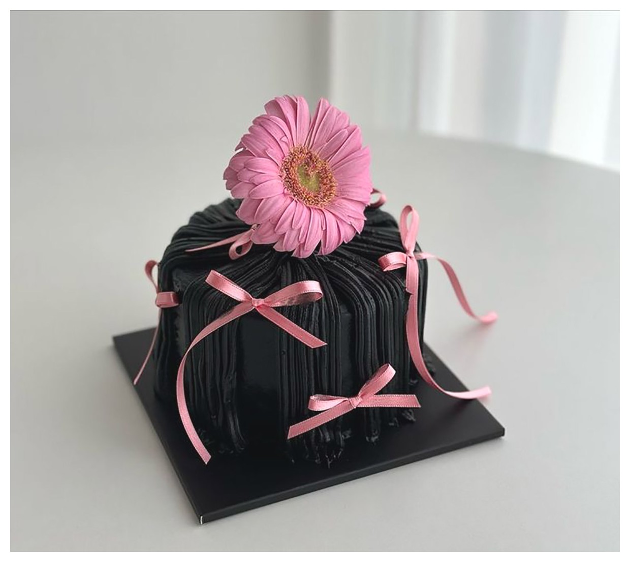 کیک تولد منحصر به فرد و خوشمزه: ایدههایی برای جشن شما