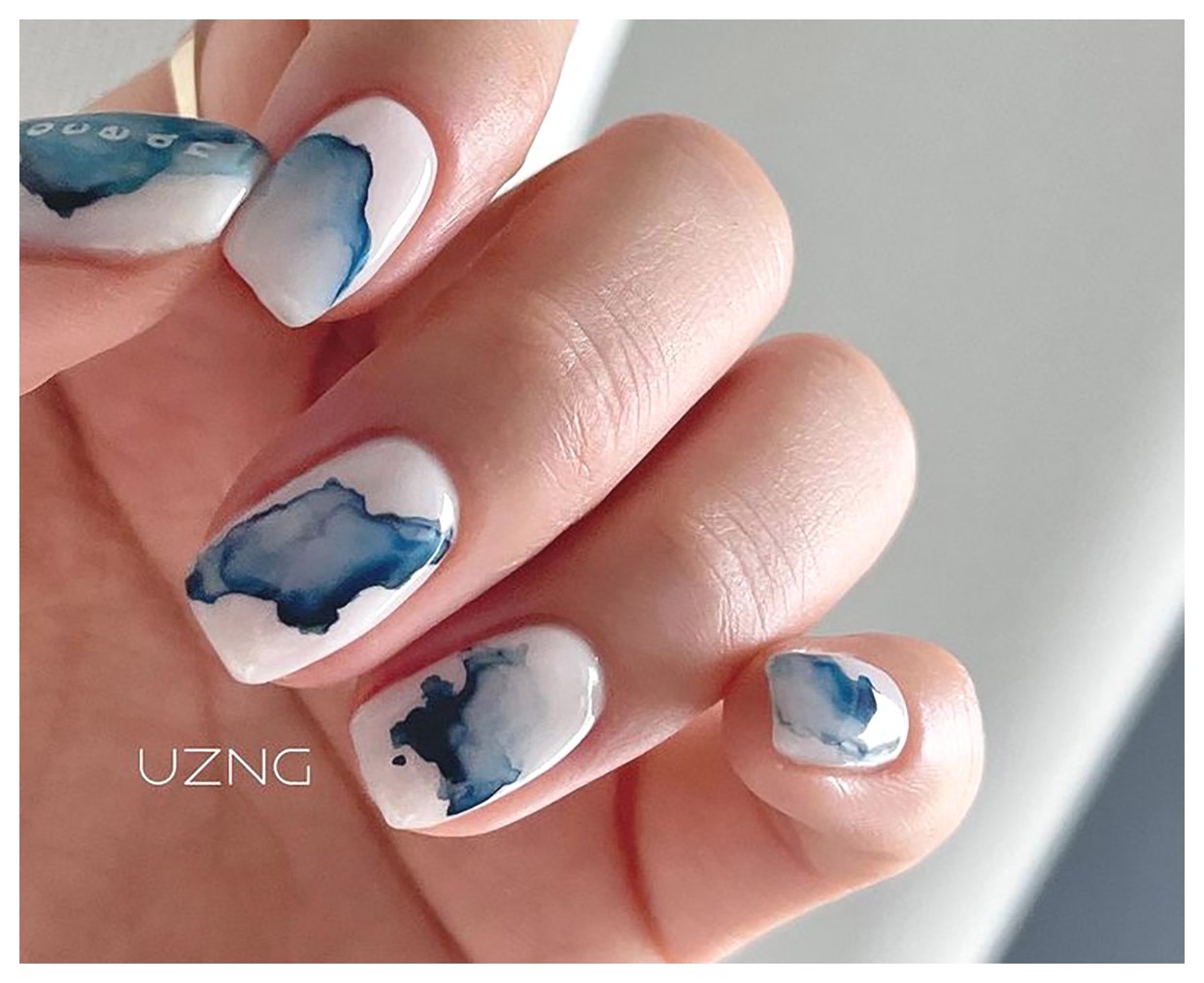 طراحی ناخن آبرنگی: 10 مدل زیبا و خلاقانه