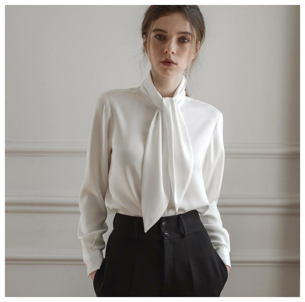 بلوز شب سفید: انتخابی شیک و جذاب برای مهمانیها