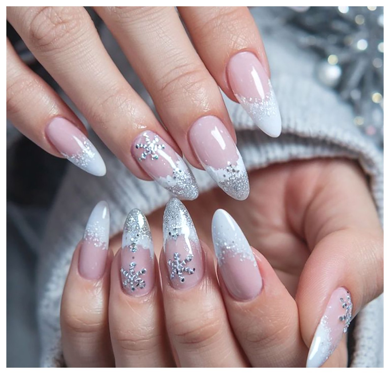 طراحی ناخن‌های زمستانی: ایده‌های زیبا و خلاقانه