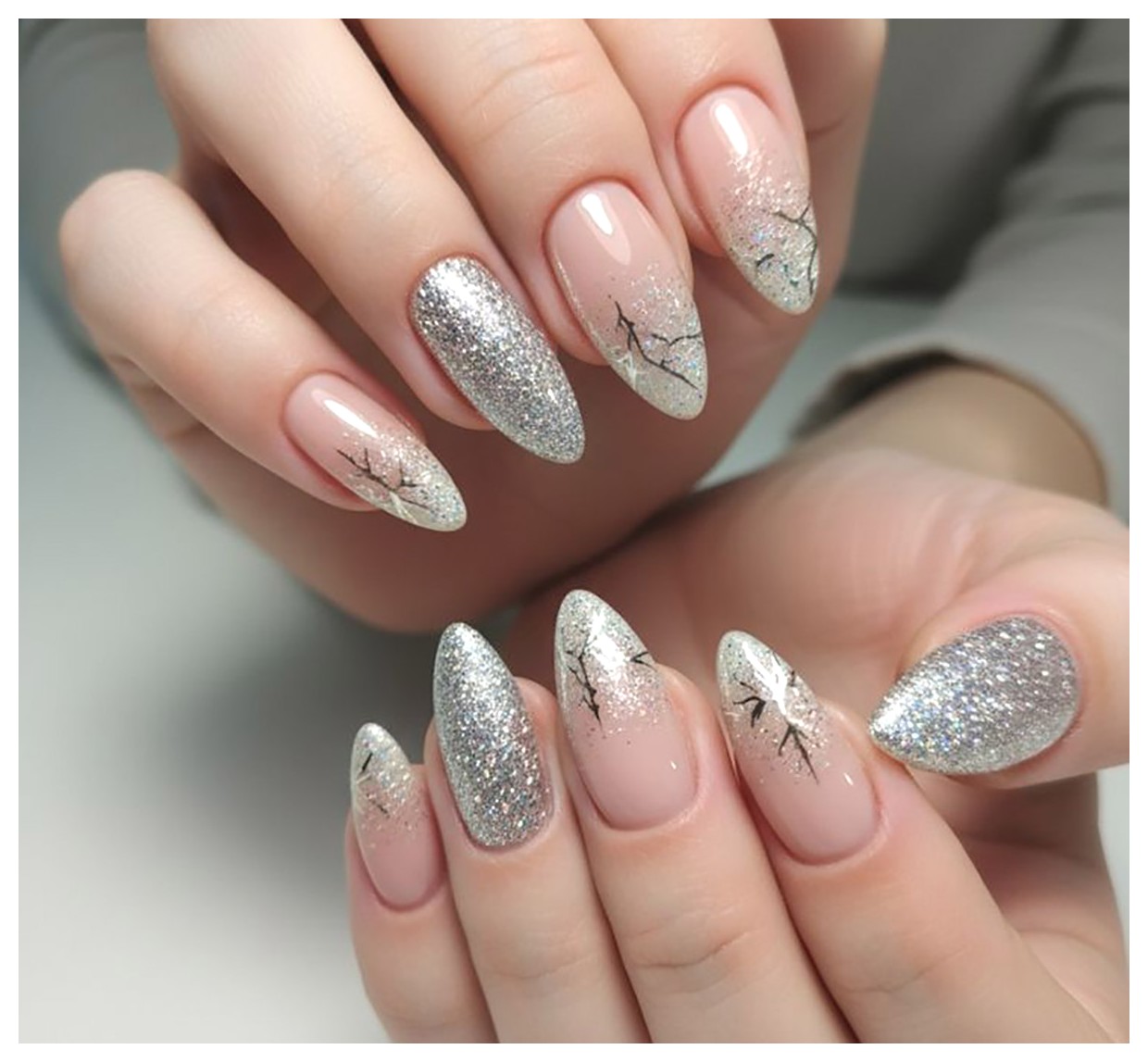 طراحی ناخن‌های زمستانی: ایده‌های زیبا و خلاقانه