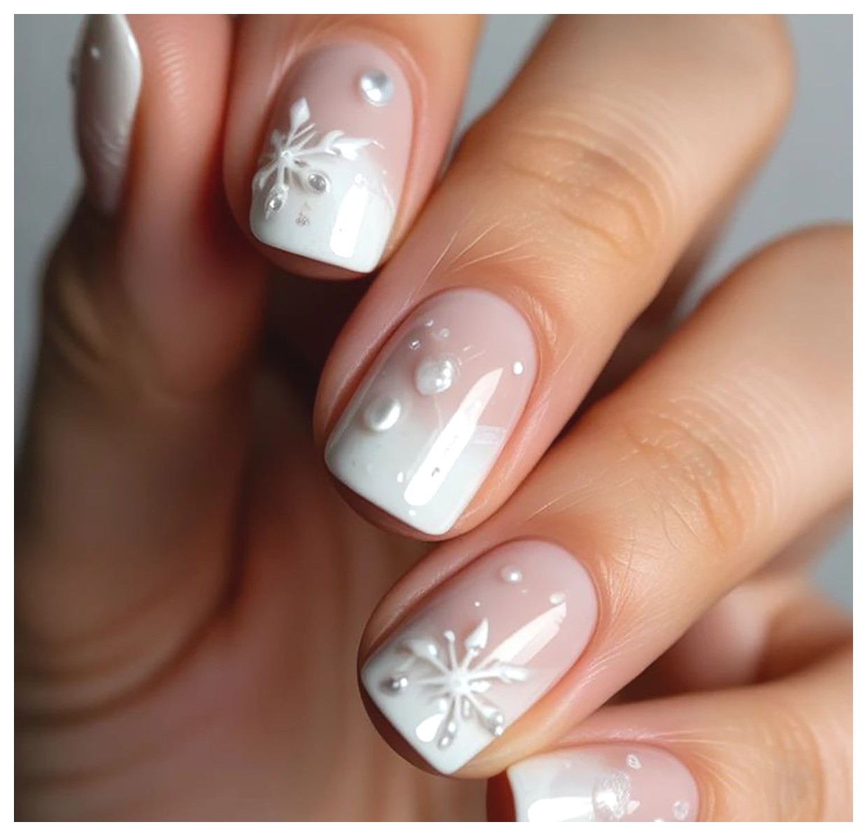 طراحی ناخن‌های زمستانی: ایده‌های زیبا و خلاقانه
