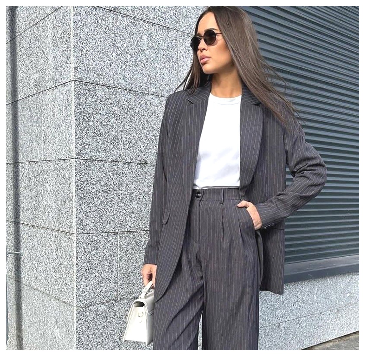 راهنمای انتخاب و خرید ست ورزشی زنانه: شیک و راحت برای فعالیتهای روزمره