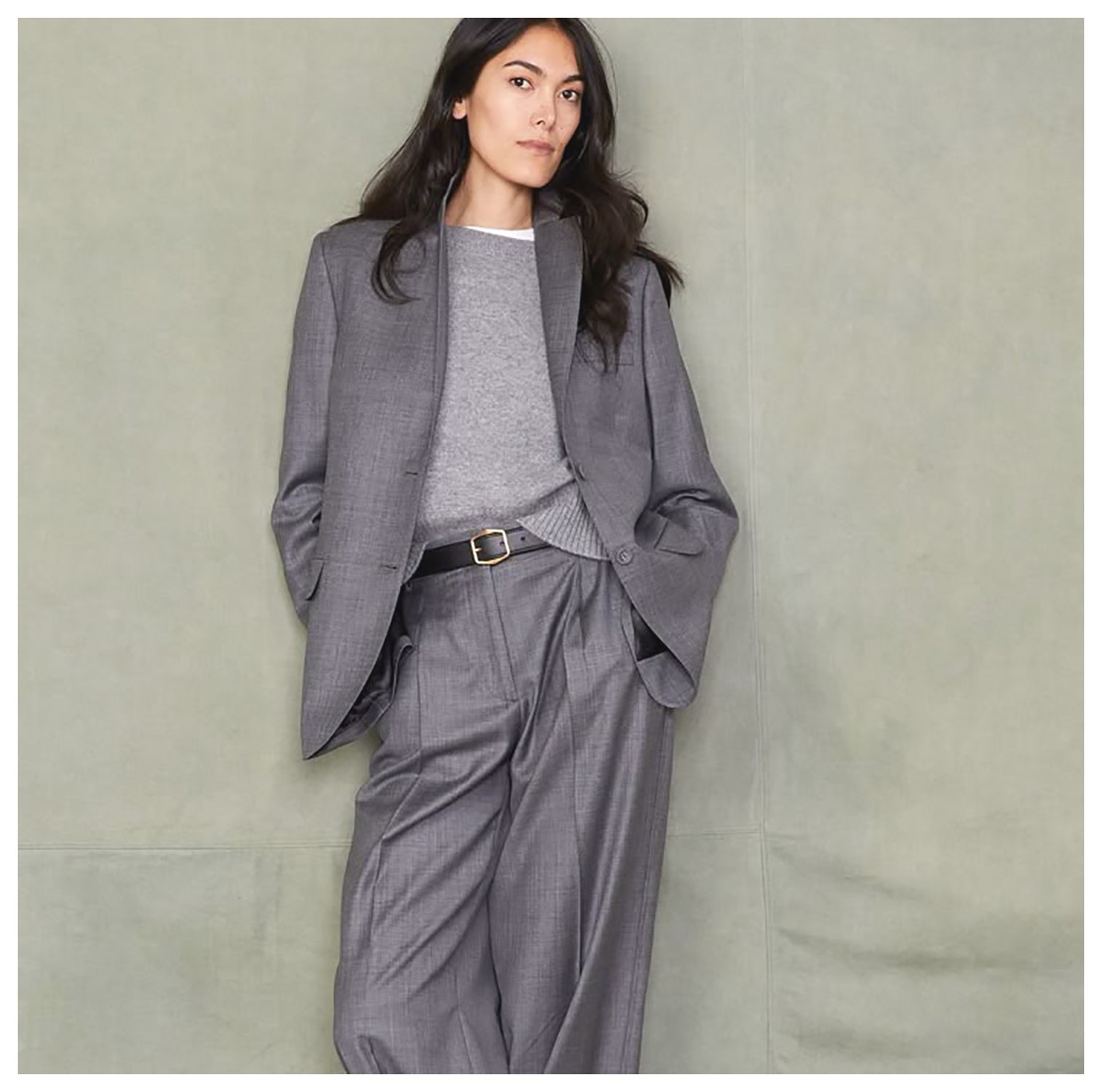 راهنمای انتخاب و خرید ست ورزشی زنانه: شیک و راحت برای فعالیتهای روزمره