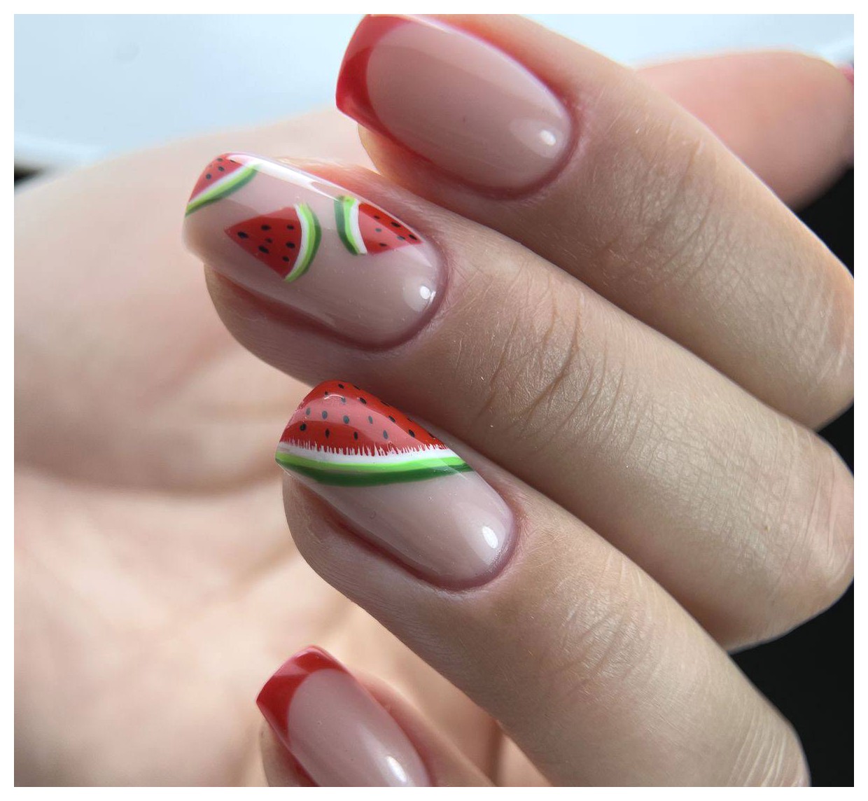 طراحی ناخنهای یلدا: ایدههای زیبا و خلاقانه برای شب یلدا