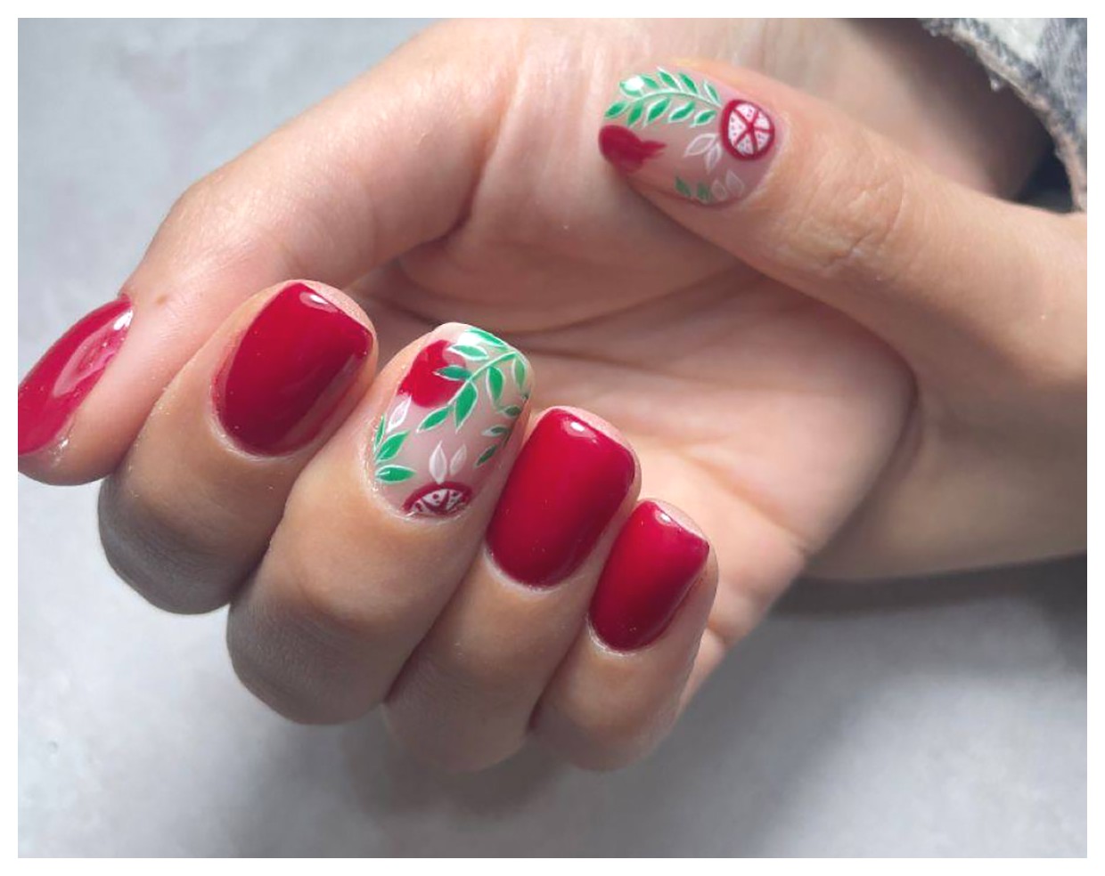 طراحی ناخنهای یلدا: ایدههای زیبا و خلاقانه برای شب یلدا