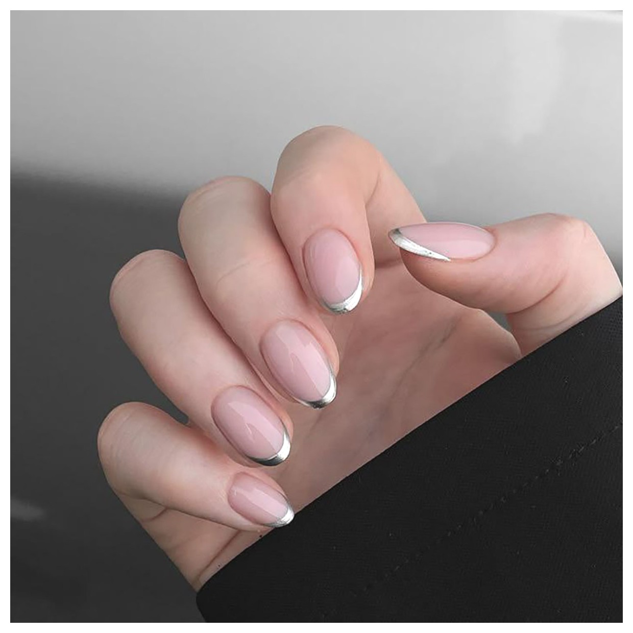 آموزش طراحی ناخن فرنچ: زیباترین ایدهها برای ناخنهای شما