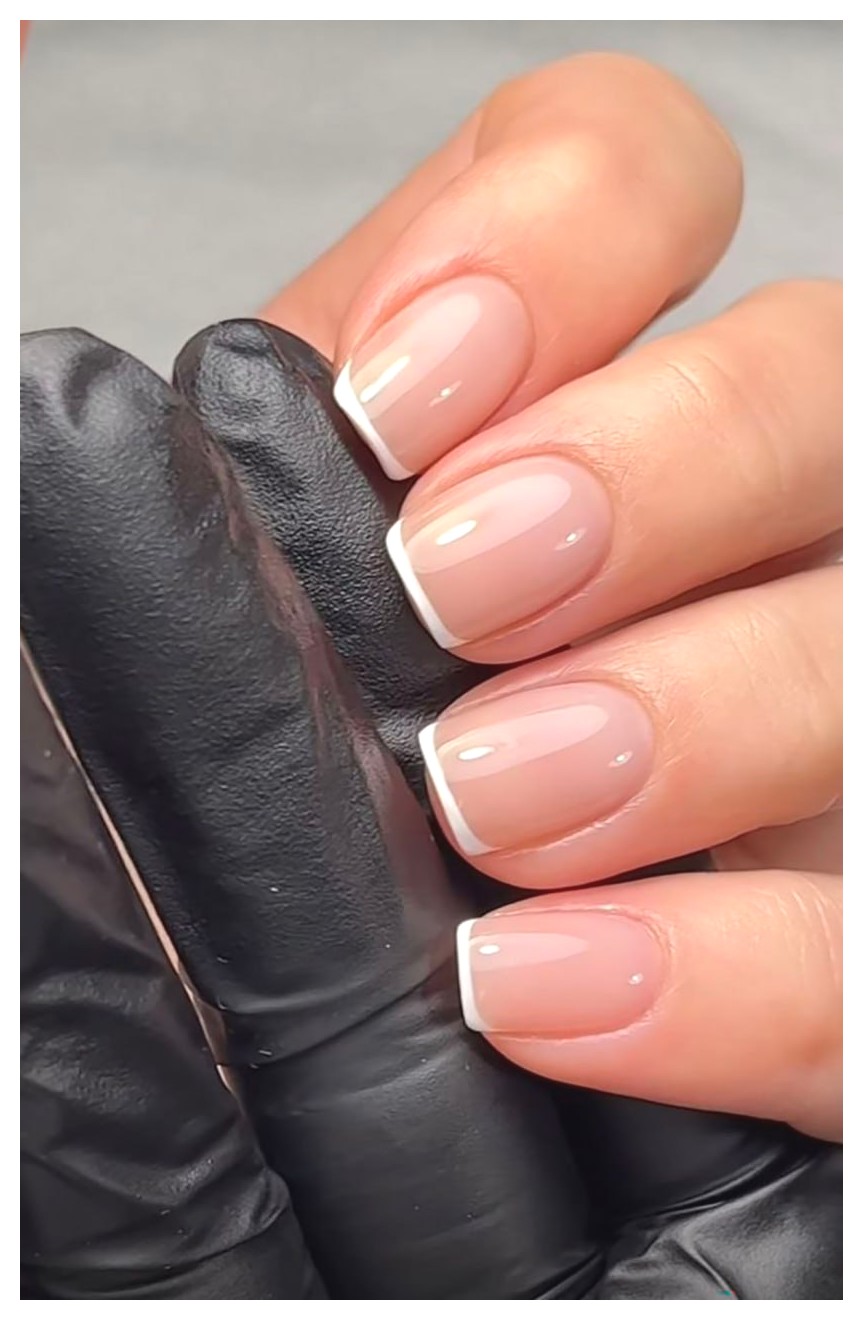 ناخنهای فرنچ: راهنمای کامل برای طراحی و نگهداری