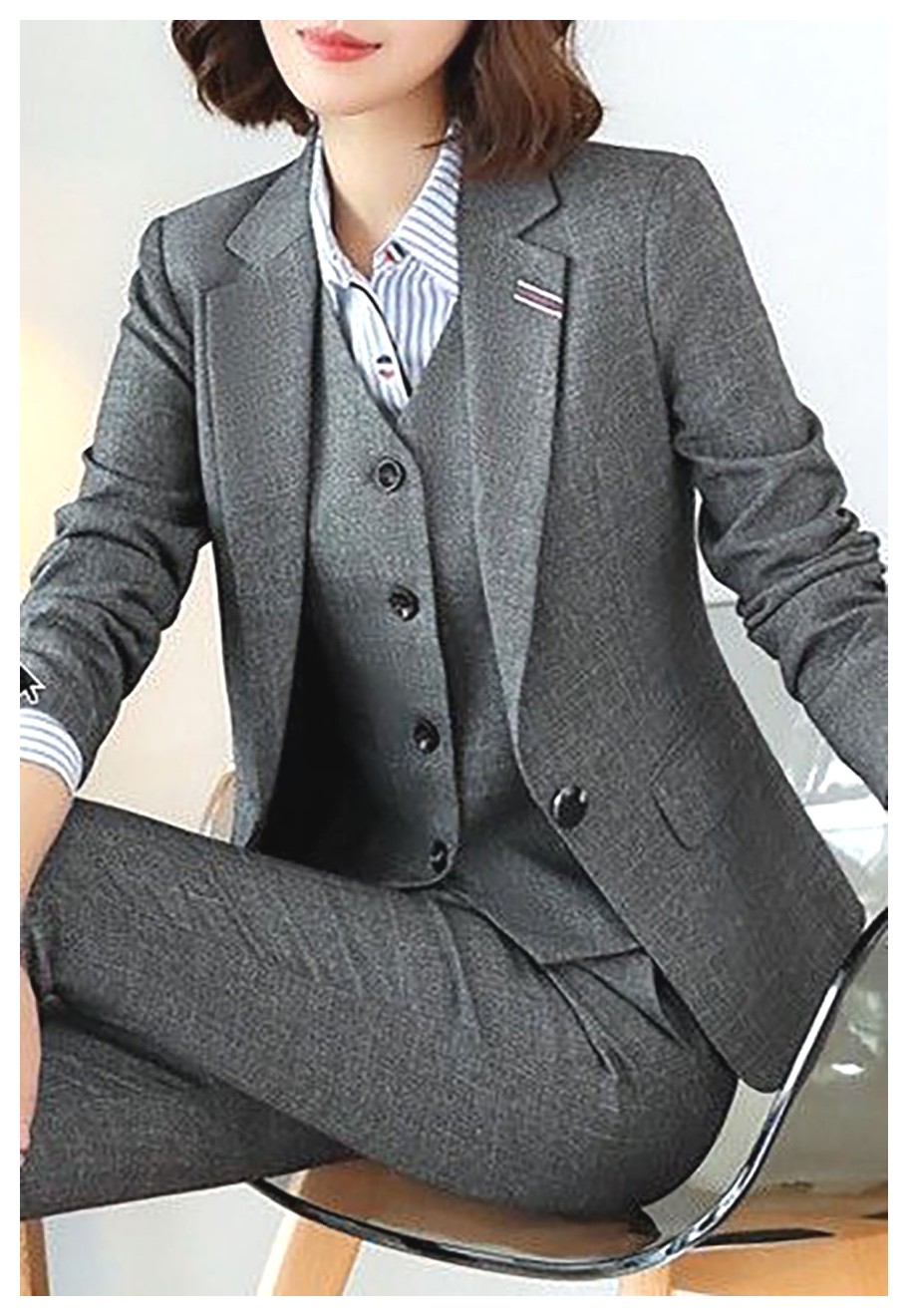 راهنمای انتخاب کت شلوار رسمی: نکات کلیدی برای خرید بهتر