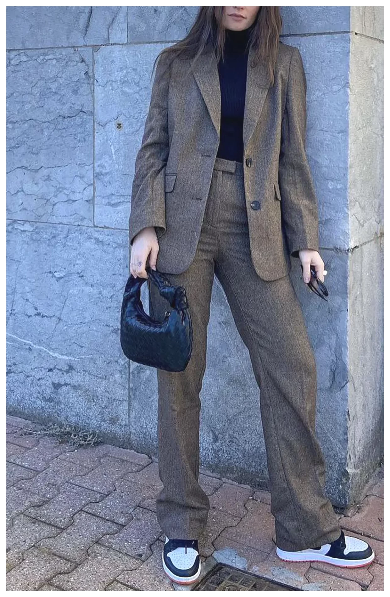 راهنمای انتخاب و خرید کت شلوار زنانه: مد روز و شیک