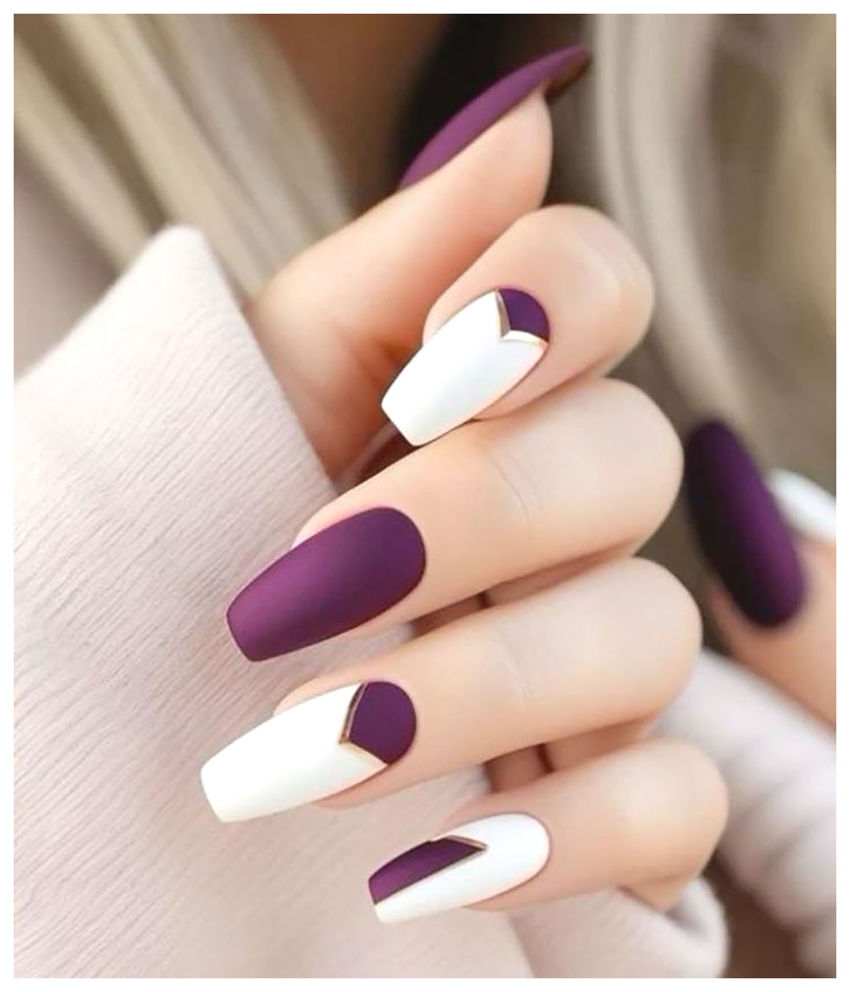 ایدههای خلاقانه برای طراحی ناخن بلند: زیبایی و جذابیت در دستان شما