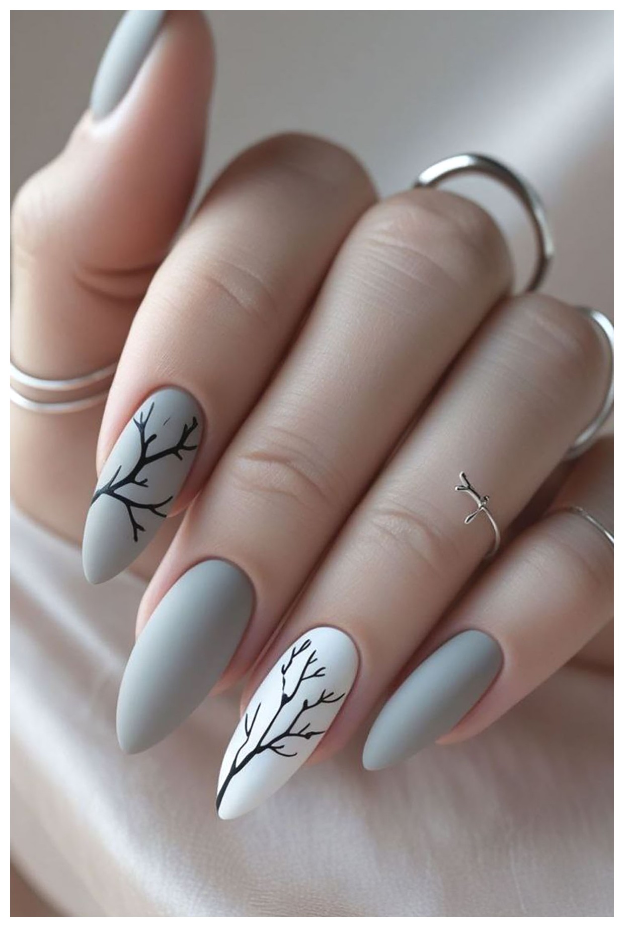 ایدههای خلاقانه برای طراحی ناخن بلند: زیبایی و جذابیت در دستان شما