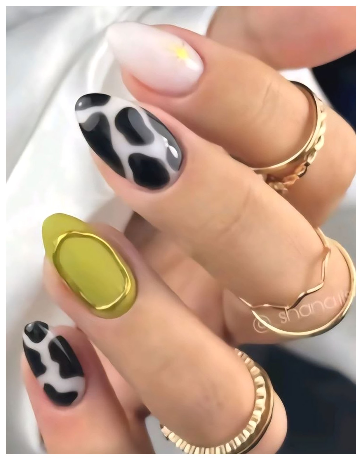 مدلهای طراحی ناخن: ایدههای زیبا و خلاقانه