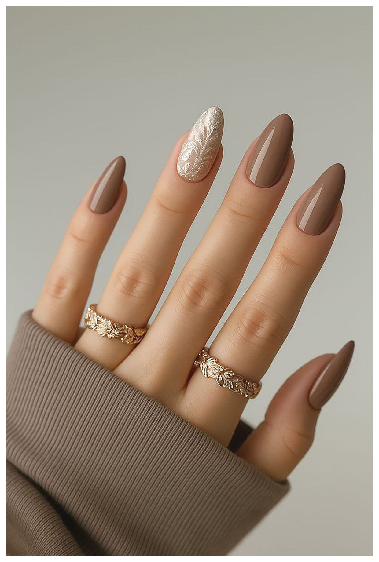 ناخن بادومی: زیبایی و مراقبت از ناخنها با این طراحی خاص