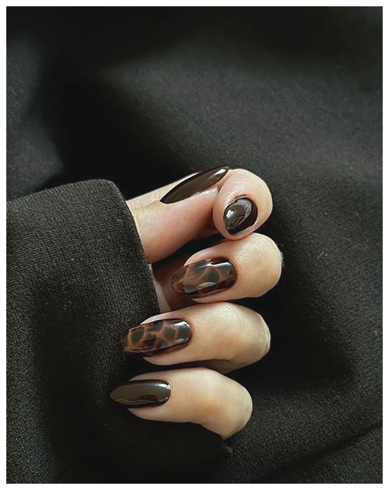 ناخن بادومی: زیبایی و مراقبت از ناخنها با این طراحی خاص