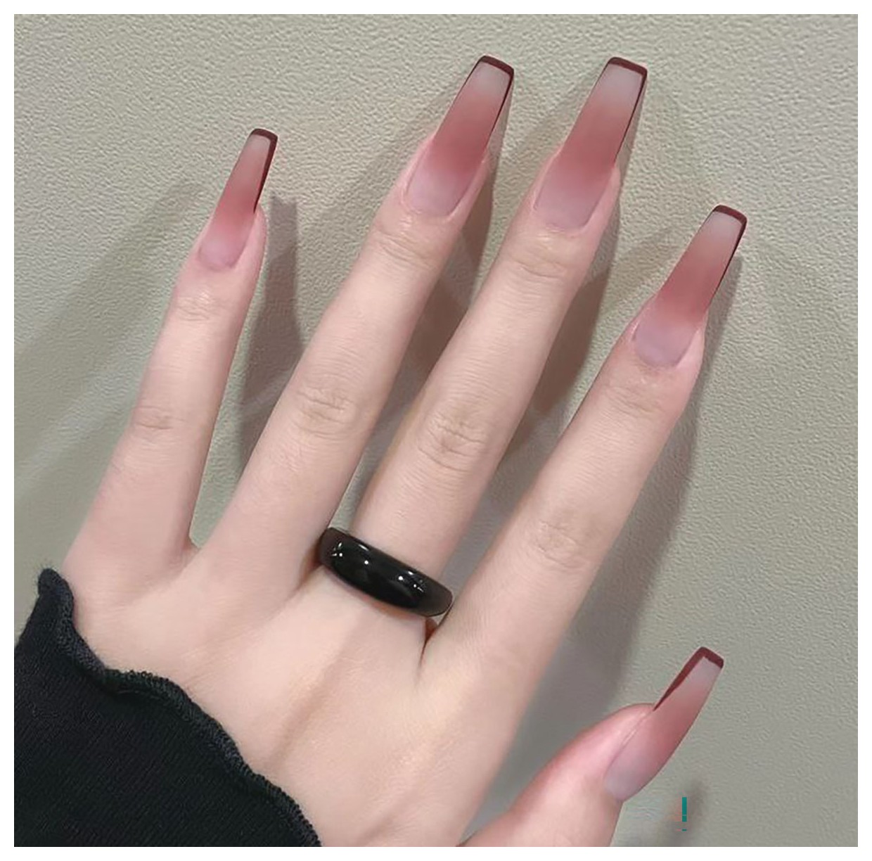 چگونه ناخن‌های بلند و زیبا داشته باشیم؟