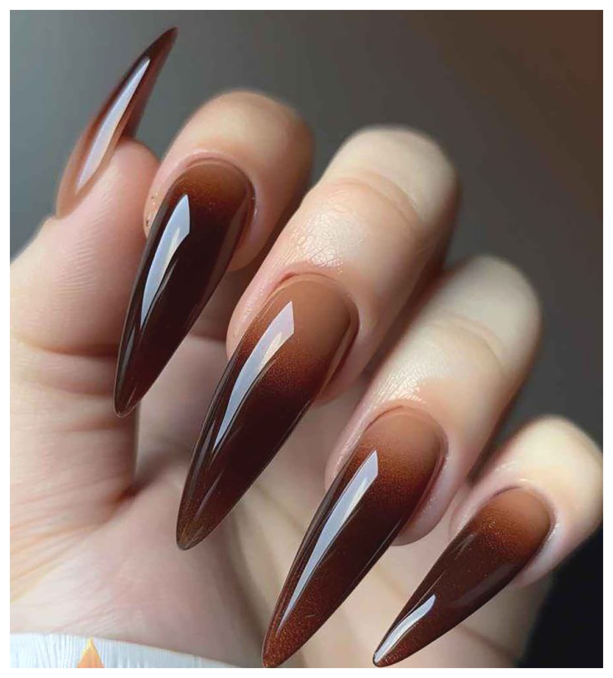 چگونه ناخن‌های بلند و زیبا داشته باشیم؟