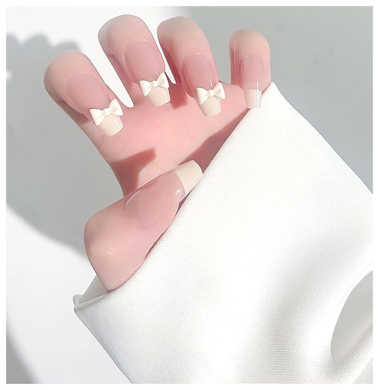 راهنمای جامع انتخاب و خرید ناخن مصنوعی