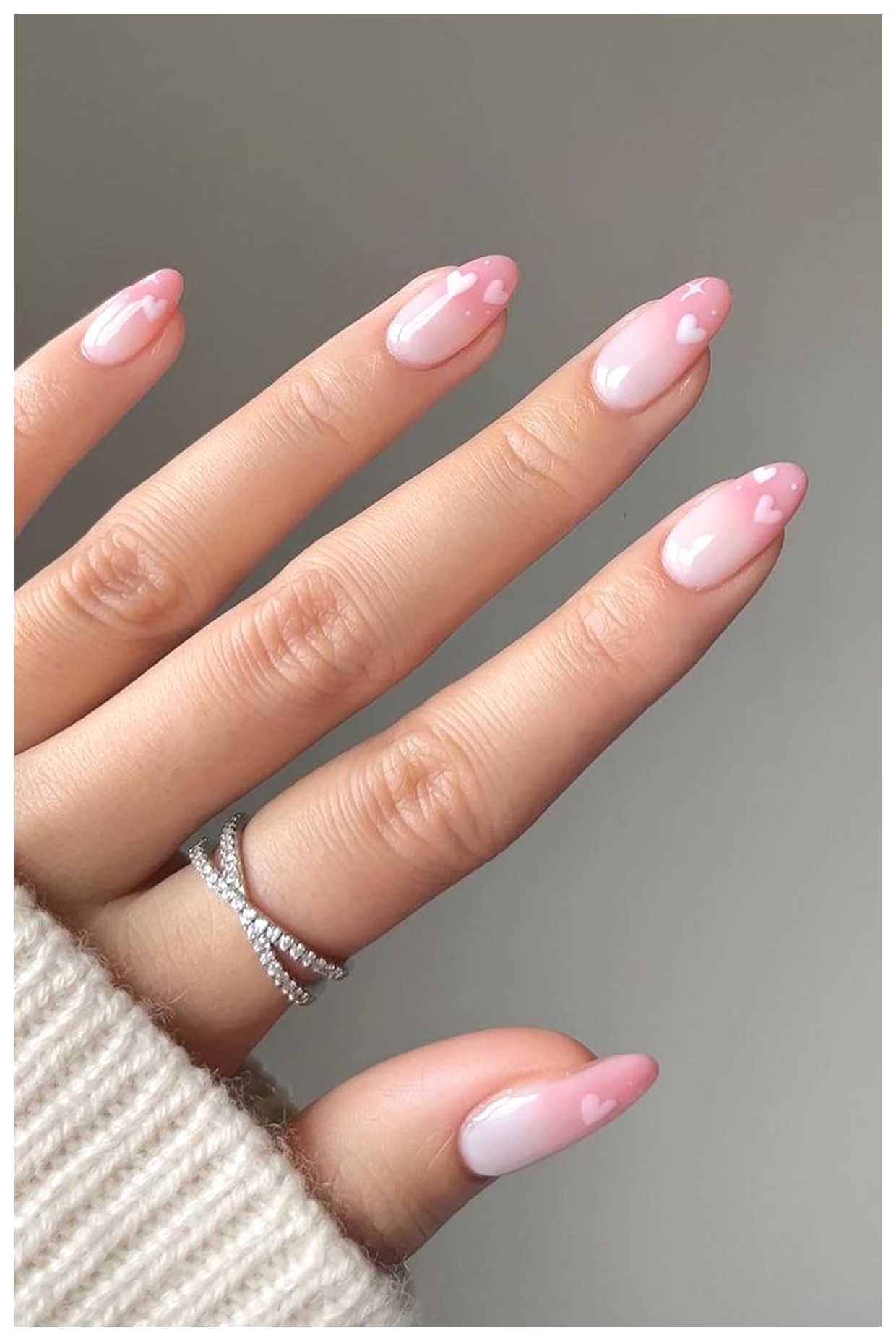 راهنمای انتخاب دیزاین ناخن عروس: زیبایی و جذابیت در هر جزئیات