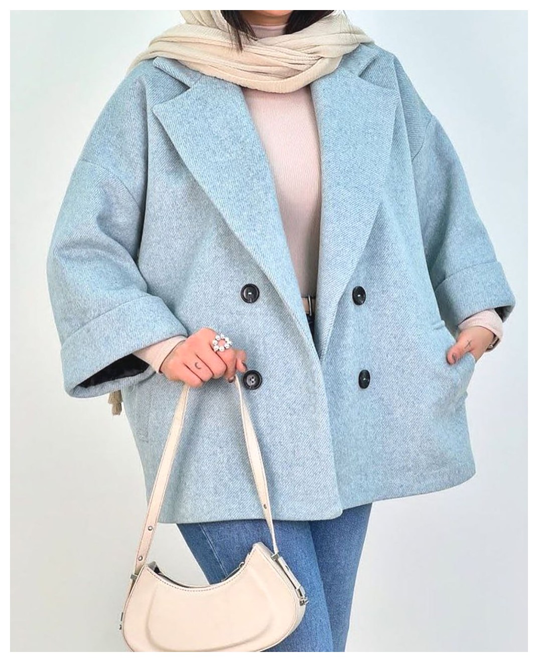 راهنمای خرید پالتو زنانه: انتخابی شیک و کاربردی