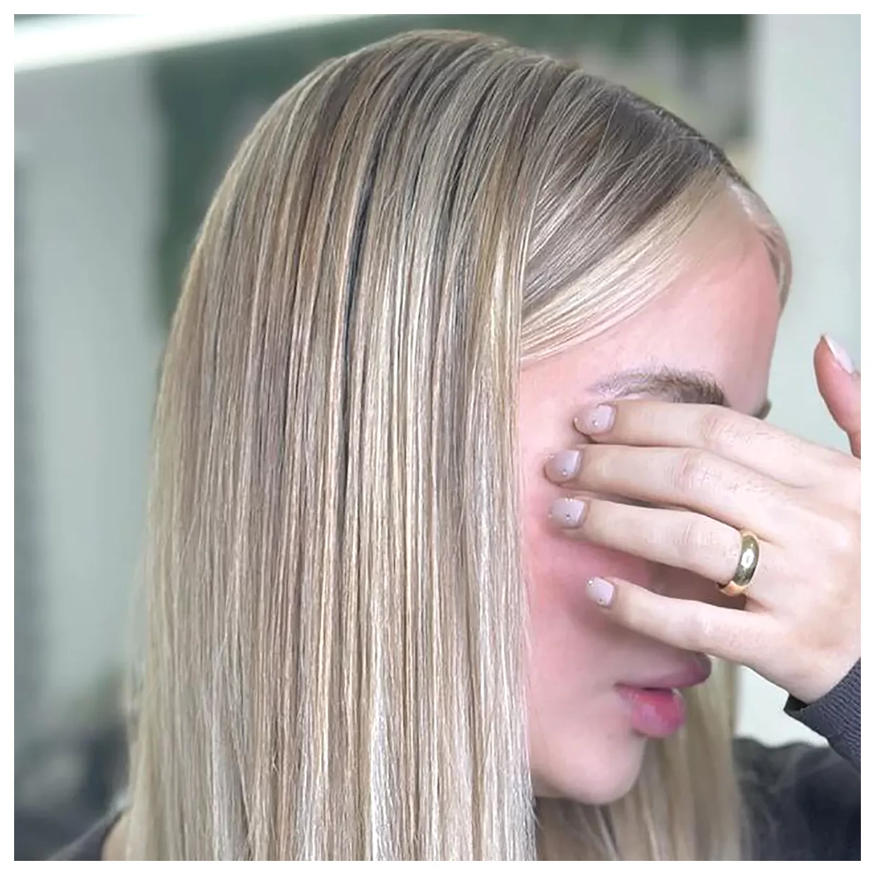 رنگ مو بلوند | راهنمای انتخاب بهترین رنگ مو بلوند برای شما