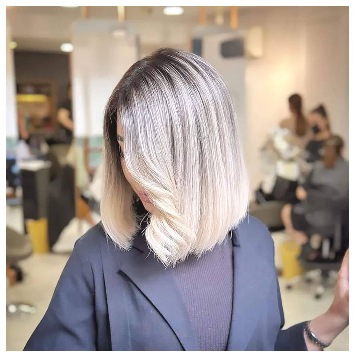 رنگ مو بلوند | راهنمای انتخاب بهترین رنگ مو بلوند برای شما