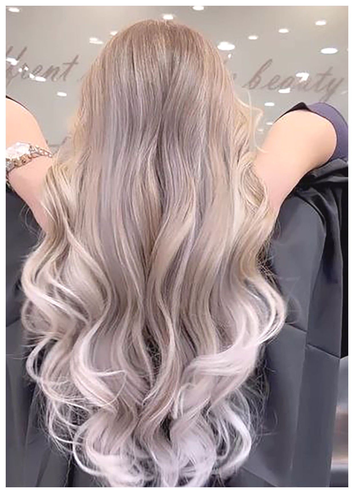 رنگ مو لوکس: راهنمایی برای انتخاب رنگ موهای شیک و مدرن