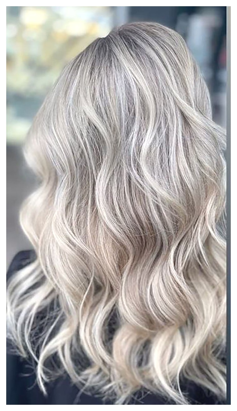 رنگ مو و روحیه: تأثیرات رنگ سفید بر احساسات و رفتار