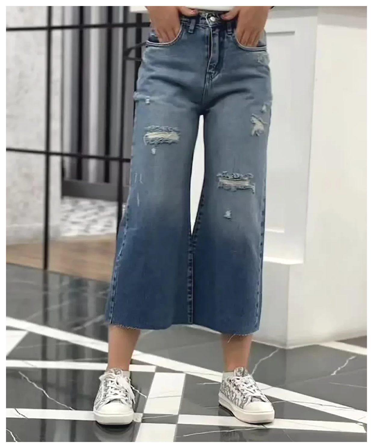 جدیدترین مدلهای شلوار جین دخترانه: ترندهای امسال