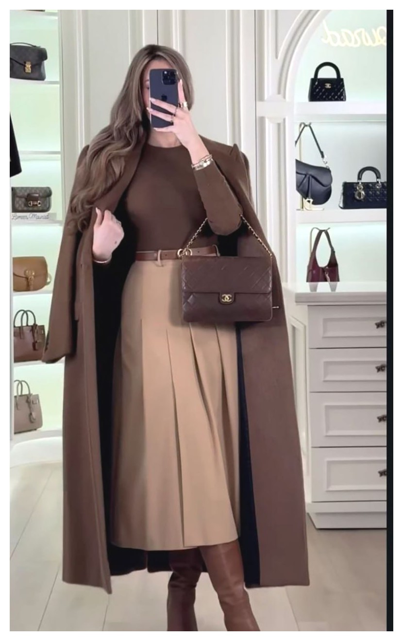 راهنمای انتخاب استایل با دامن: چگونه دامن مناسب خود را پیدا کنیم