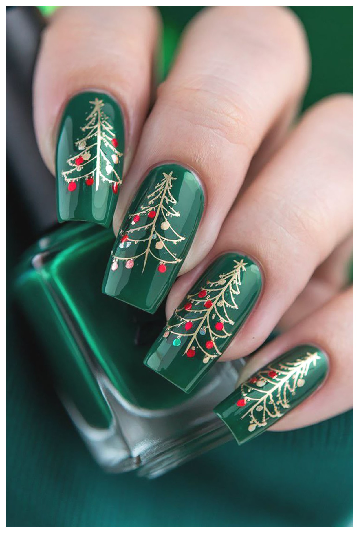 راهنمای طراحی ناخن سبز: ایدهها و نکات جذاب