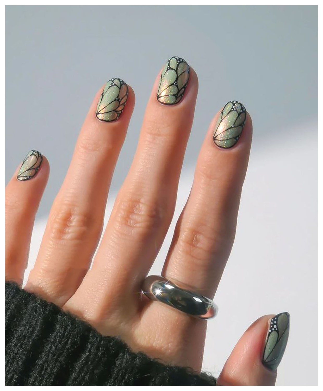 راهنمای طراحی ناخن سبز: ایدهها و نکات جذاب