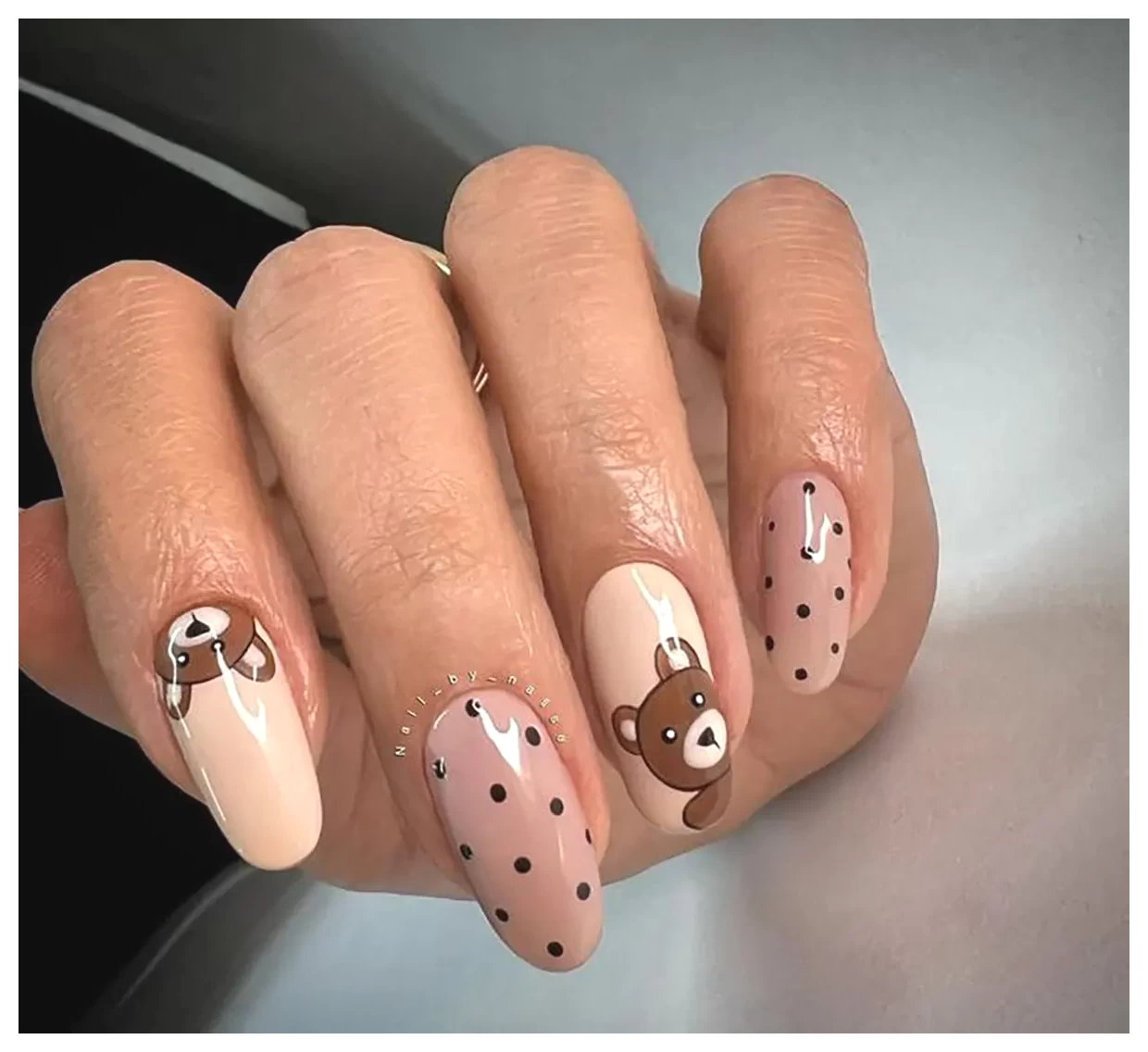 طرح لاک: دنیای رنگها و زیباییها